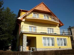 Отель Szamóca Vendégház  Мишкольц